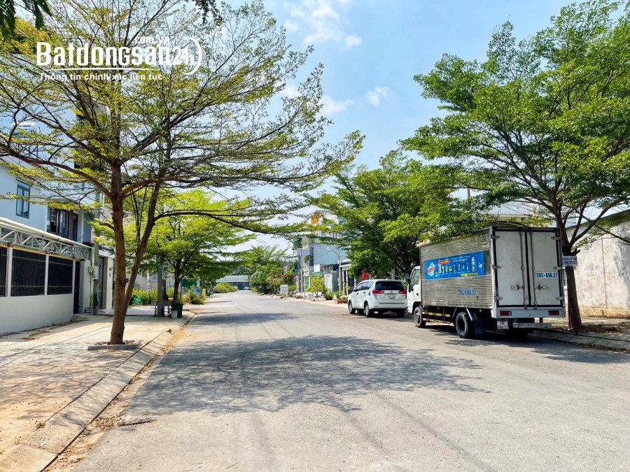 CHỦ KẸT BÁN GẤP ĐẤT 80M2, NGUYỄN VĂN TẠO, SỔ RIÊNG, HẺM XE HƠI, HƠN 2 TỶ XÍU