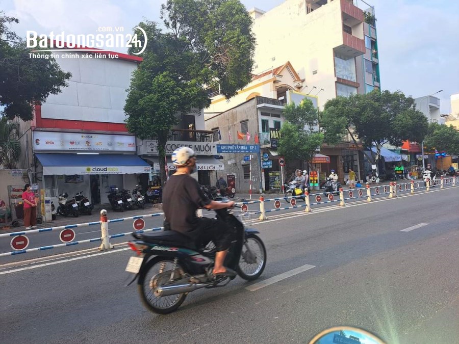 Bán Nhà Mặt Tiền Nguyễn Sơn, Tân Phú, 633m2, Ngang 22m, Dòng Tiền 200tr, Nhỉnh 91 Tỷ 