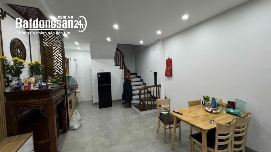 Cho thuê nhà Đường Bát Khối, Phường Thạch Bàn, Quận Long Biên