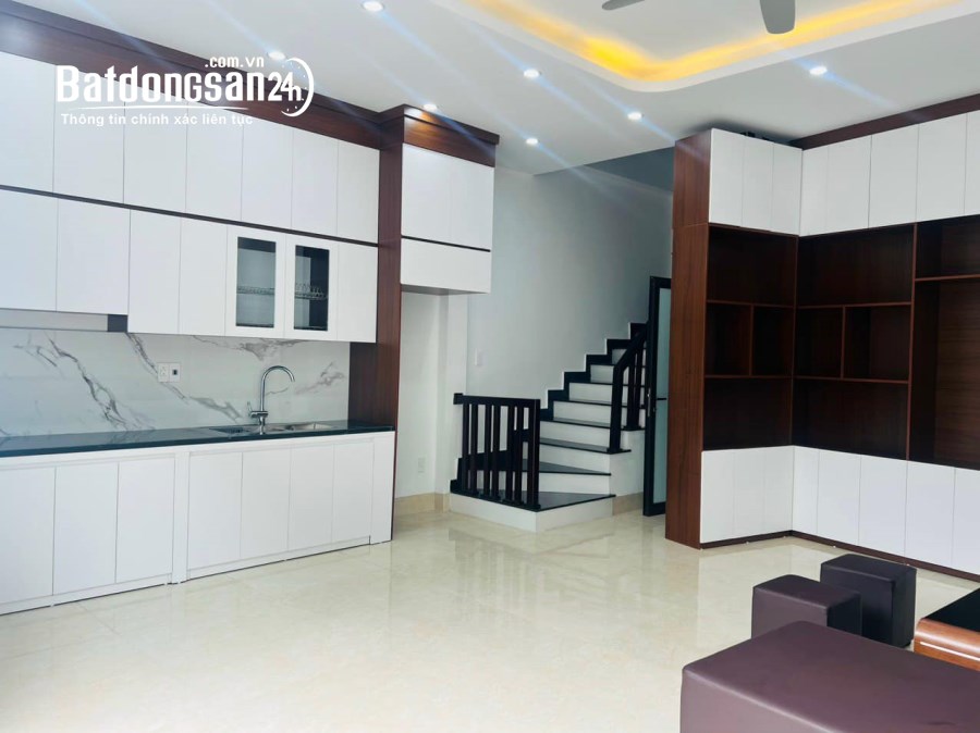 Bán nhà 3 tầng ngõ phố Ngô Quyền, ph Thanh Bình, TP HD, 40.3m2, 3 ngủ, vs, hướng đông