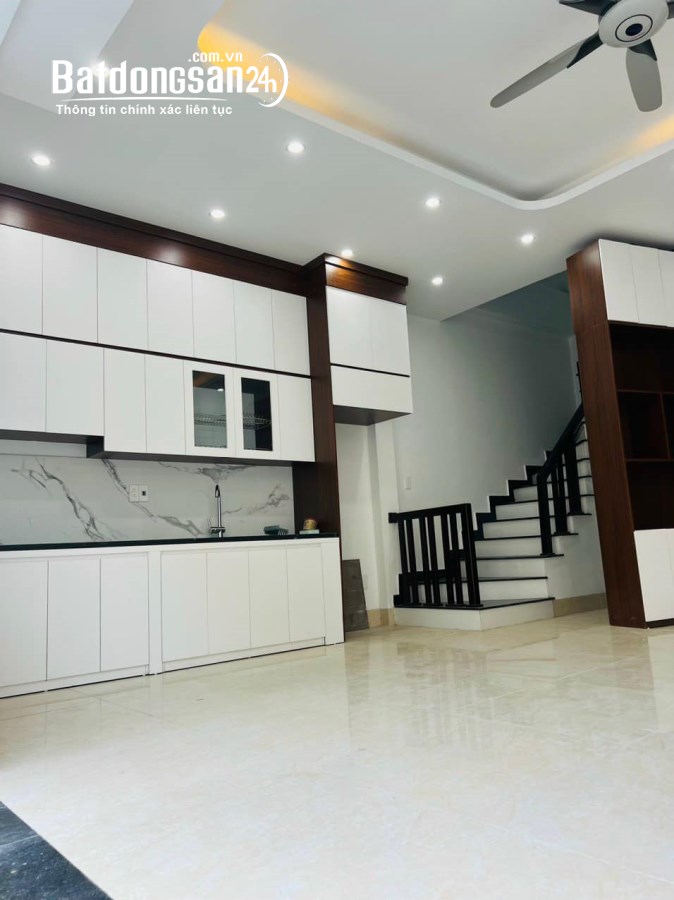 Bán nhà 3 tầng ngõ phố Ngô Quyền, ph Thanh Bình, TP HD, 40.3m2, 3 ngủ, vs, hướng đông