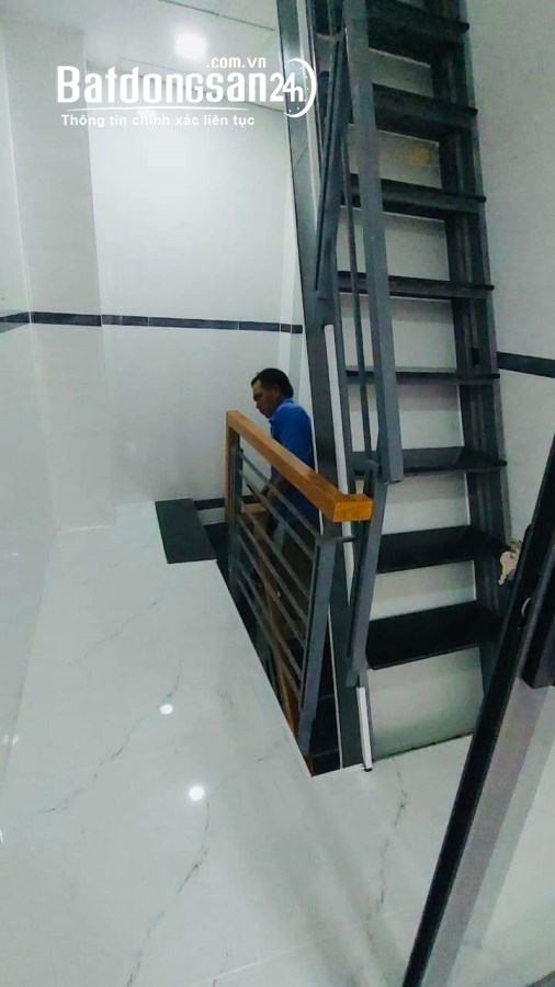 Bán nhà Đường Hùng Vương, Phường 2, Quận 10