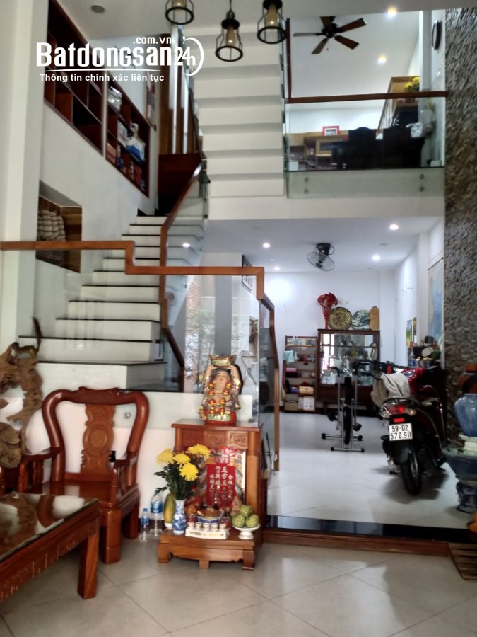 Bán nhà gần chợ Tân Hương,Đường Nguyễn Ngọc Nhựt