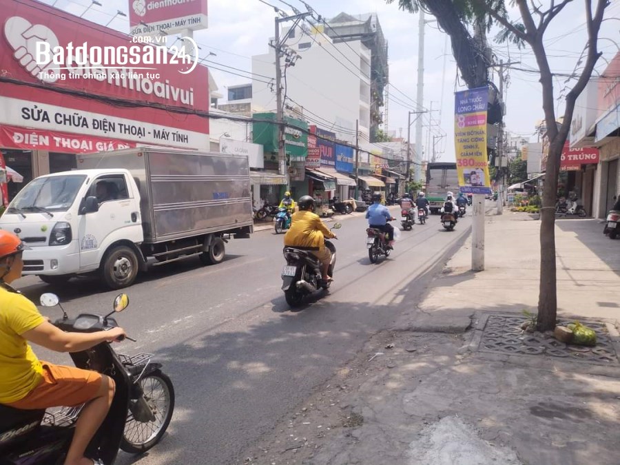 Bán Nhà Mặt Tiền Âu Cơ, Giáp Tân Bình, 172m2, 6 Tầng, Nội Thất Cao Cấp, Chỉ 34 Tỷ TL.