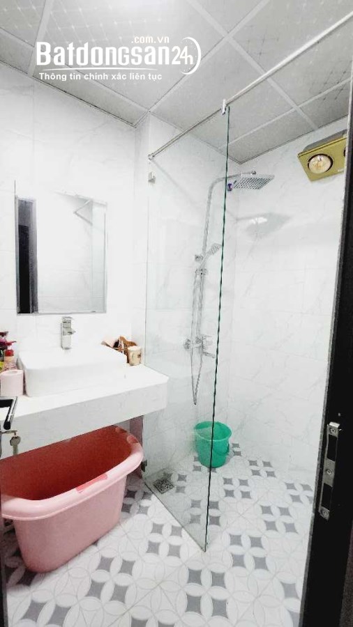 Bán nhà cách Đường Trịnh Văn Bô 3 bước, 5 Tầng, Xuân Phương, Quận Nam Từ Liêm 4 Tỷ.