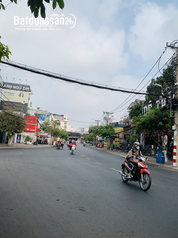 Bán lô đất 217m2 full thổ cư - Đường Hoàng Diệu 2, P. Linh Trung Thủ Đức 