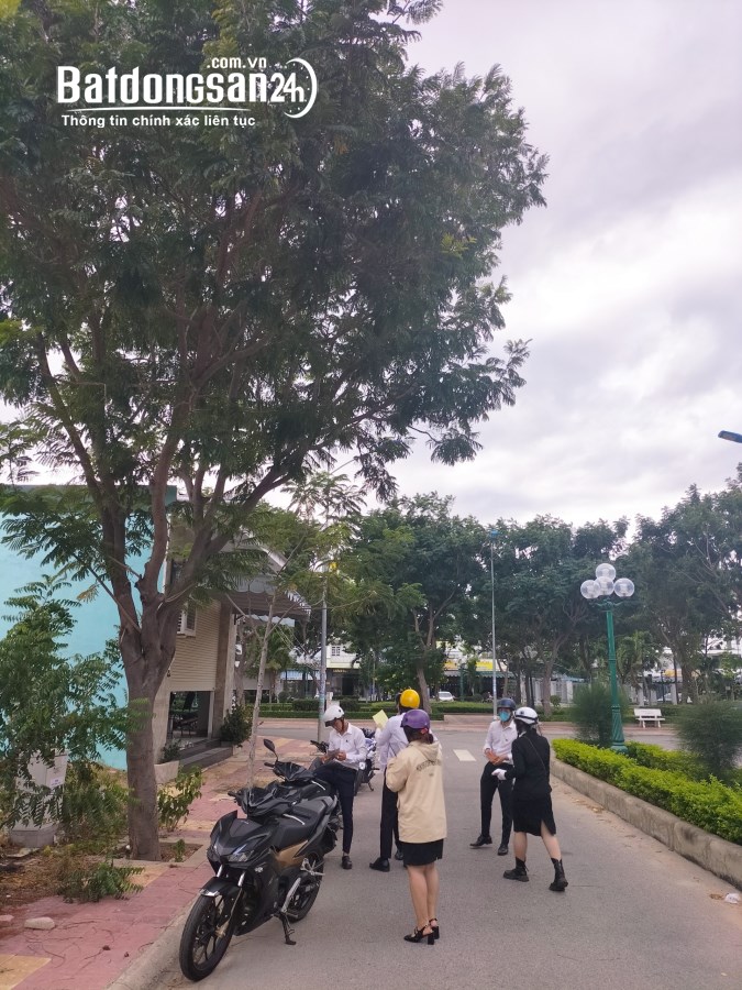 Đất đẹp Trung Tâm k1, Ninh Thuận cách quảng trường Trung Tâm chỉ 400m giá 2tỷ340