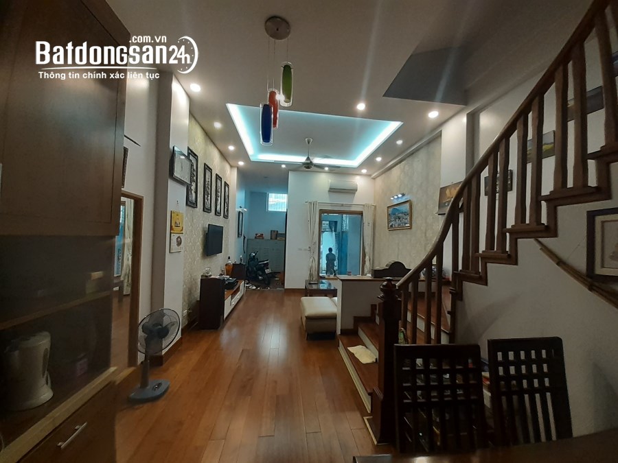 PHÂN LÔ - Ô TÔ - THOÁNG TRƯỚC, SAU - SỔ HOA HẬU -  Đường Bùi Huy Bích