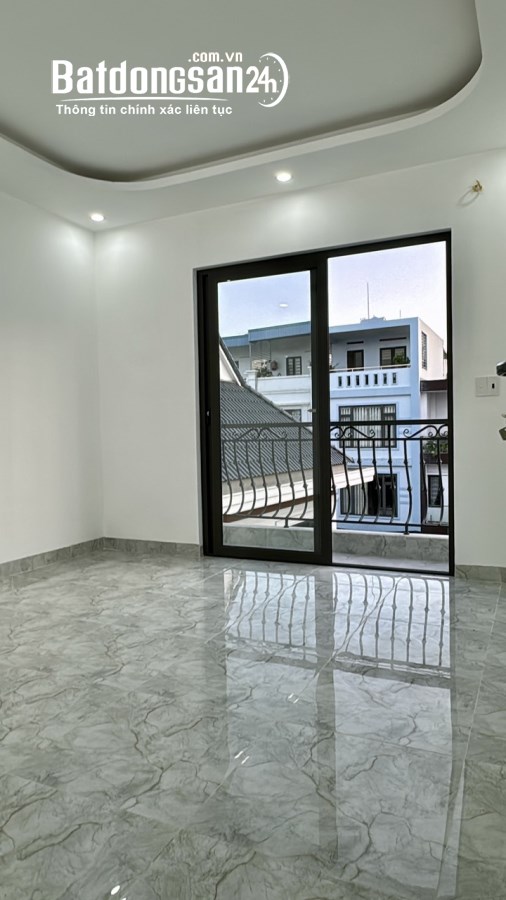 Bán nhà 4 tầng ngõ 311 Đằng Hải, Hải An ngay chợ Lũng Đông oto đỗ tận cửa