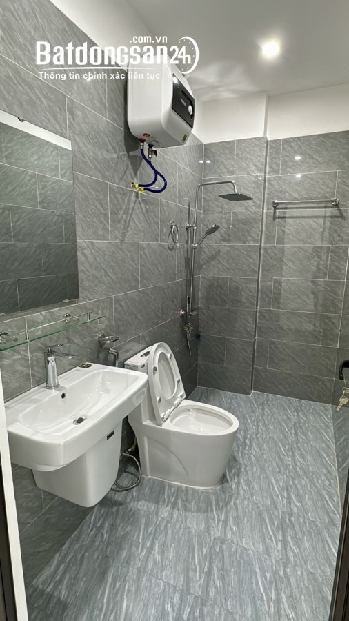 Bán nhà 4 tầng ngõ 311 Đằng Hải, Hải An ngay chợ Lũng Đông oto đỗ tận cửa