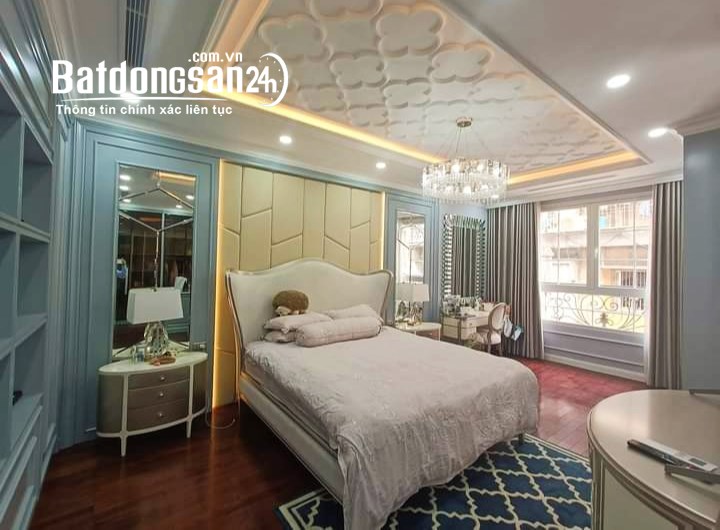 Mặt phố Cầu Giấy nhà đẹp 2 thoáng, ô tô tránh, vỉa hè, KD, 65m*5T