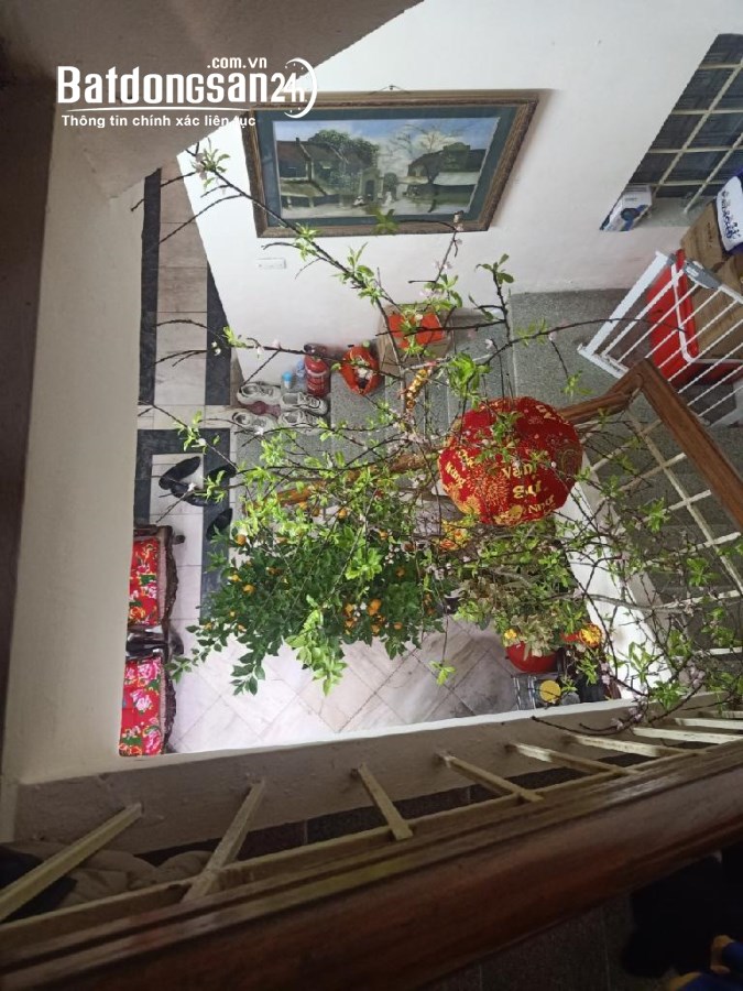 Gía tốt! Hơn 7 tỷ nhà đẹp phố Cát Linh 50m2, 5 tầng, 2 thoáng gần phố hiếm Đống Đa