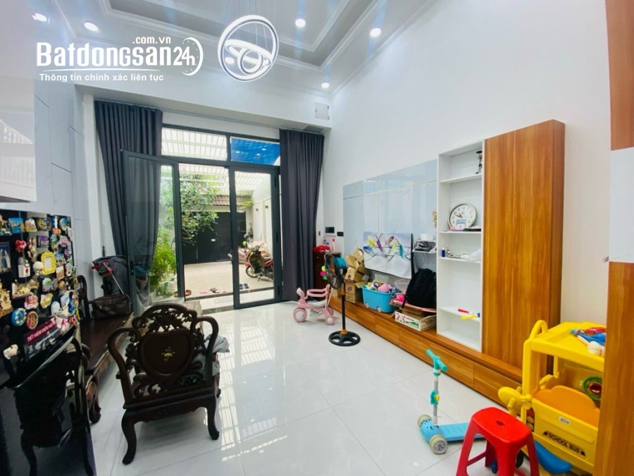 Bán Nhà 208m 8ty Xa Lộ Hà Nội Hiệp Phú Quận 9