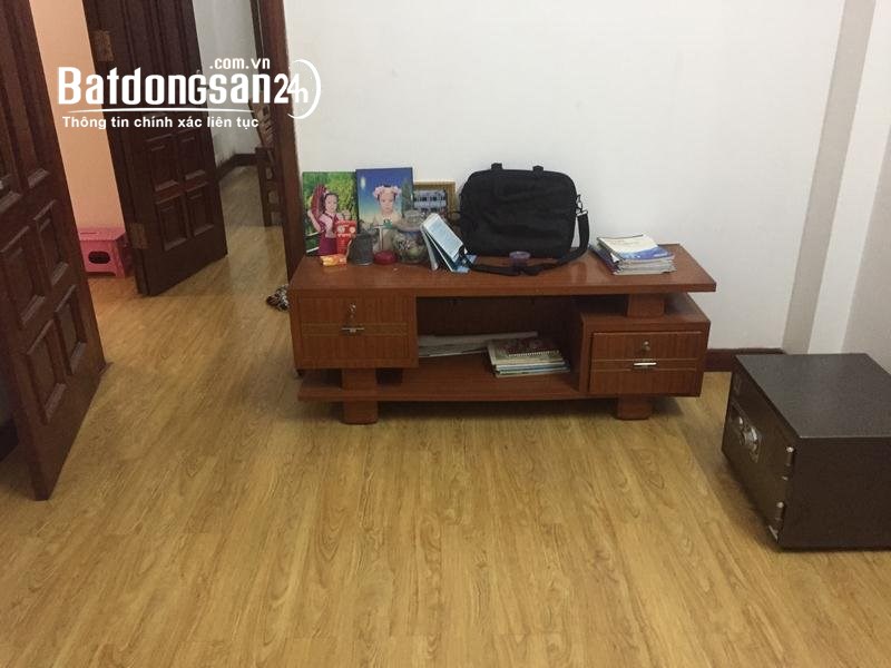 Cho thuê nhà Đường Lạc Trung, Phường Vĩnh Tuy, Quận Hai Bà Trưng. DT 45m2x4tang