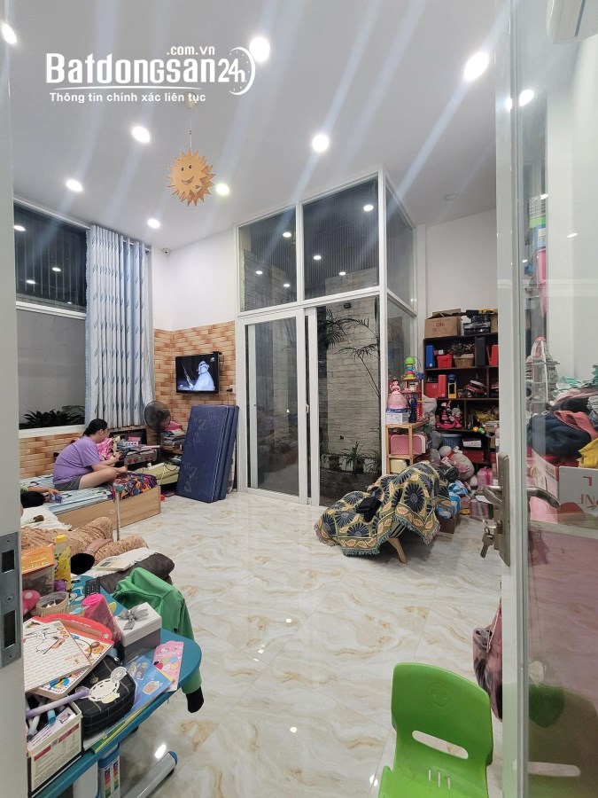 Gấp bán đi định cư,HXH Hồ Biểu Chánh,Phú Nhuận,48m2, 4 tầng,ở ngay, 7.8 TỶ