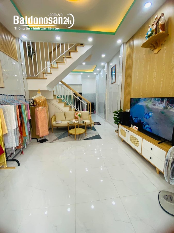 Chỉ 4.05 TỶ, 49M2, 3 Tầng, vào ở ngay,Nguyễn Cửu Đàm,P.Tân Sơn Nhì,Tân Phú