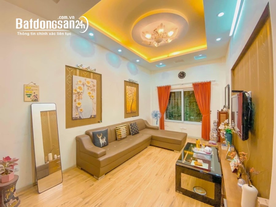 Bán nhà đẹp Ngõ 95 Chùa Bộc 53m2, 5 tầng 2 thoáng hơn 7 tỷ gần Vincom Phạm Ngọc Thạch