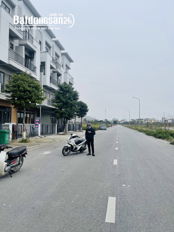Bán nhà mặt phố Centa City, Đường 6, Thị xã Từ Sơn