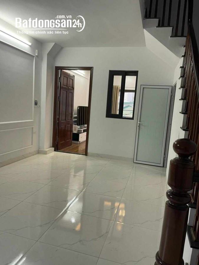 Bán nhà Đường Ỷ La, 47 m2, 4 ngủ chỉ 4.95 tỷ.
