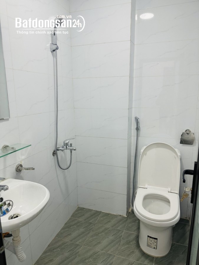  Bán nhà 4 tầng Thổ Quan, quận Đống Đa 22m2 giá 2.9 tỷ