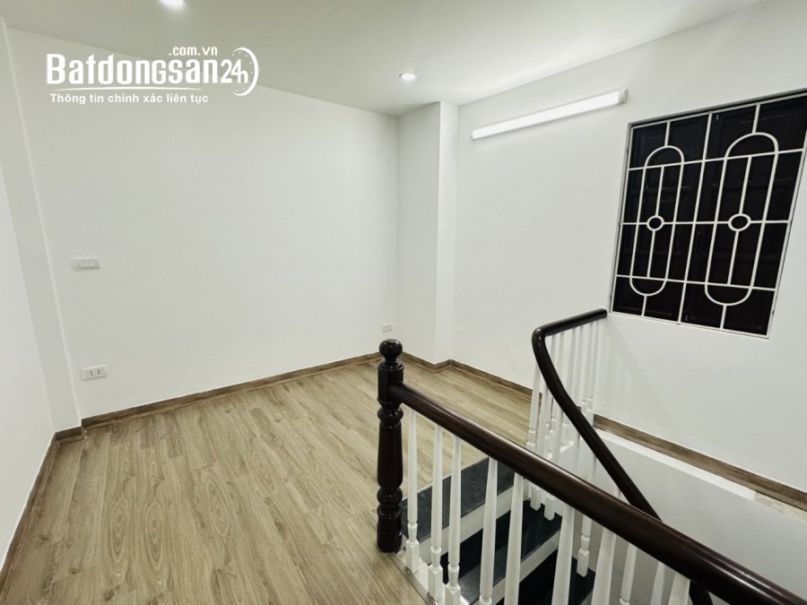  Bán nhà 4 tầng Thổ Quan, quận Đống Đa 22m2 giá 2.9 tỷ