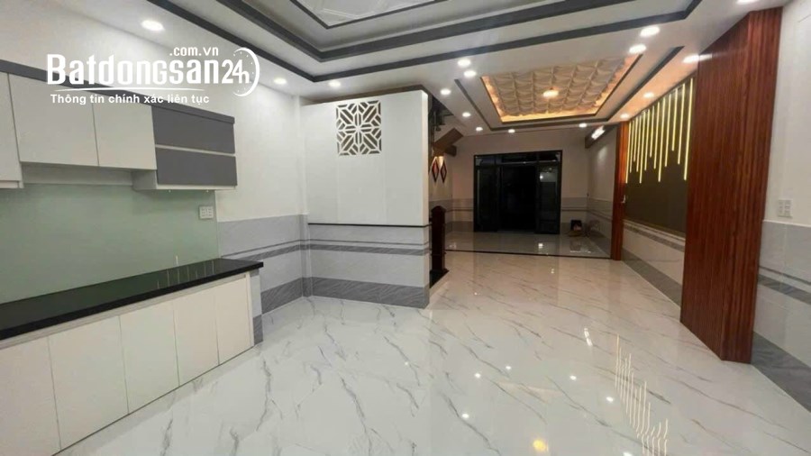 Nhà Bán 5x16m, Gần Ngã Tư Nguyễn Bình-Lê Văn Lương.