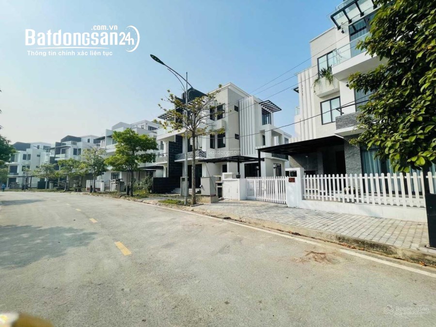 Chính chủ cần tiền bán lô đất 200m2 tại Đường 21A, Xã Phú Cát, Quốc Oai, Hà Nội