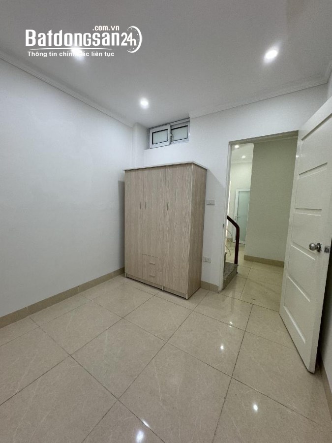 Bán nhà phố Võ Văn Dũng 4 tầng khu phân lô quân đội, kinh doanh sầm uất chưa đến 9 tỷ