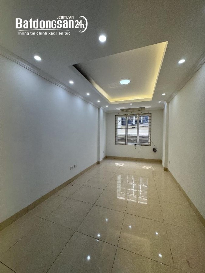 Bán nhà phố Võ Văn Dũng 4 tầng khu phân lô quân đội, kinh doanh sầm uất chưa đến 9 tỷ