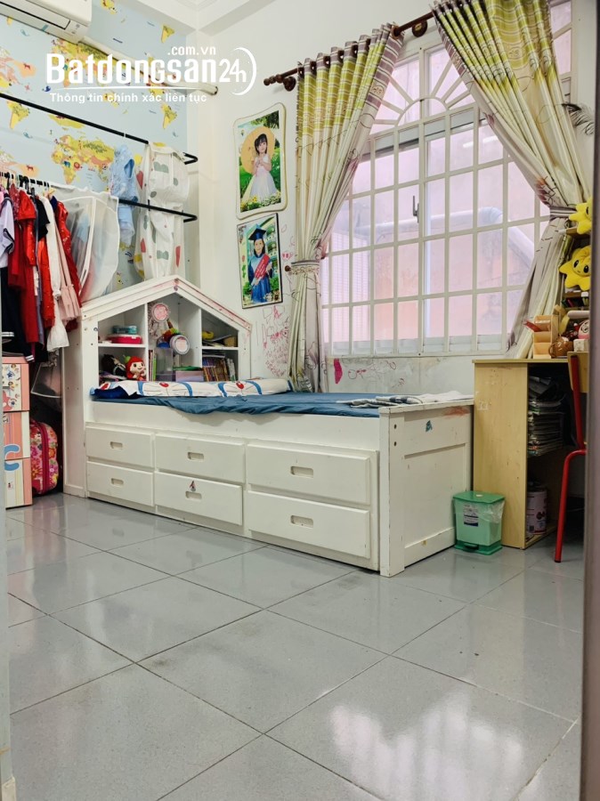 Nhà góc hẻm yên tĩnh P7 Tân Bình, giáp Q10 và Q3, nở hậu, Đông Nam