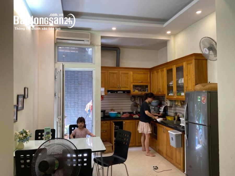 Bán nhà mặt phố Nguyễn Thanh Bình, kinh doanh sầm uất, 60m2, 14 tỷ