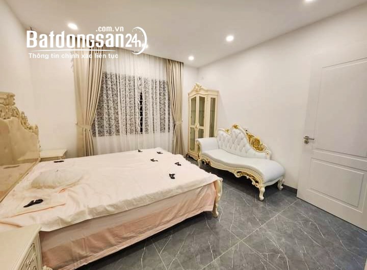 Mặt phố Đông Quan Cầu Giấy, tự xây, vỉa hè, 2 mặt tiền, KD đỉnh 58m*5T giá 14.9 tỷ