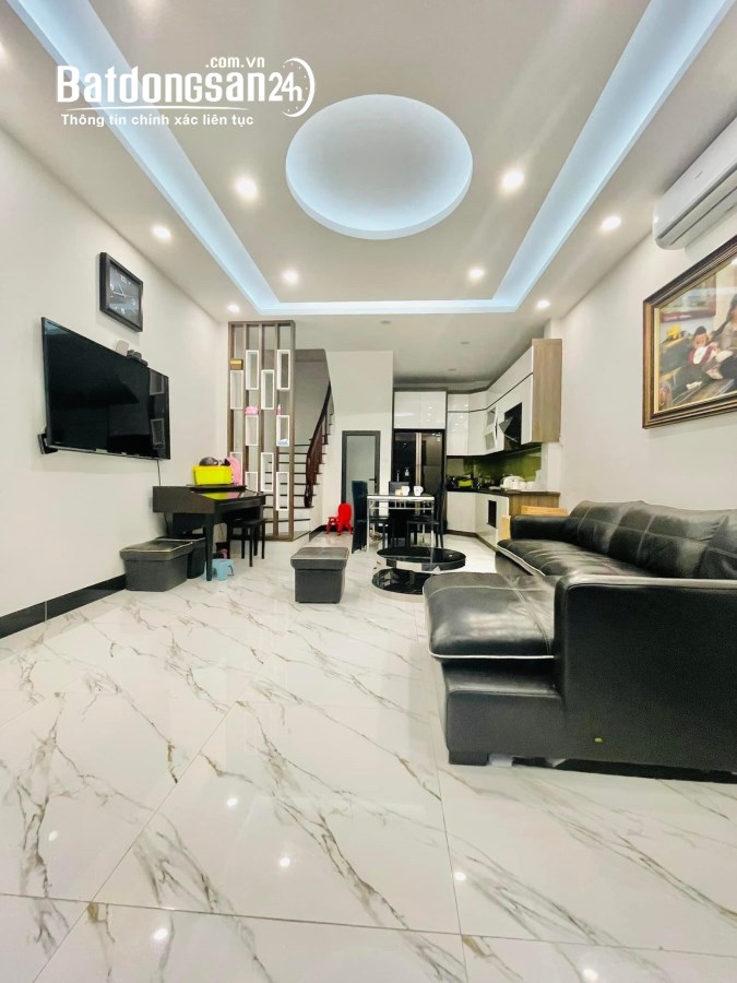 NGÃ 4 XÃ ĐÀN – KIM HOA 33M2 X 4TẦNG_40M THẲNG TẮP RA PHỐ_CHỈ NHỈNH 4TỶ.