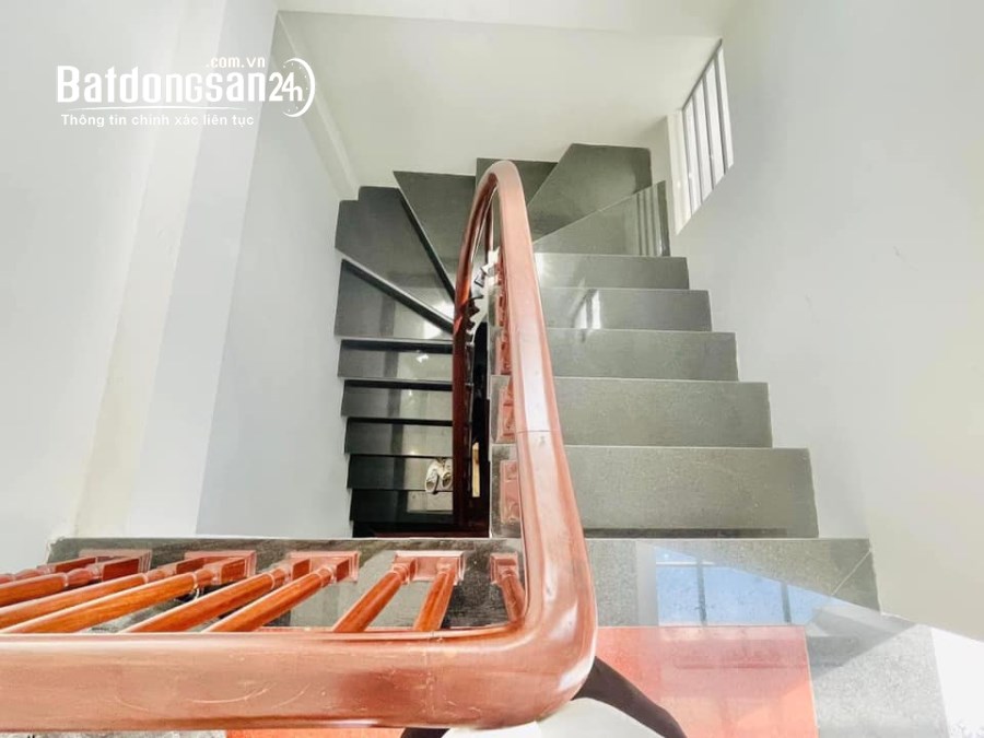 NGÃ 4 XÃ ĐÀN – KIM HOA 33M2 X 4TẦNG_40M THẲNG TẮP RA PHỐ_CHỈ NHỈNH 4TỶ.