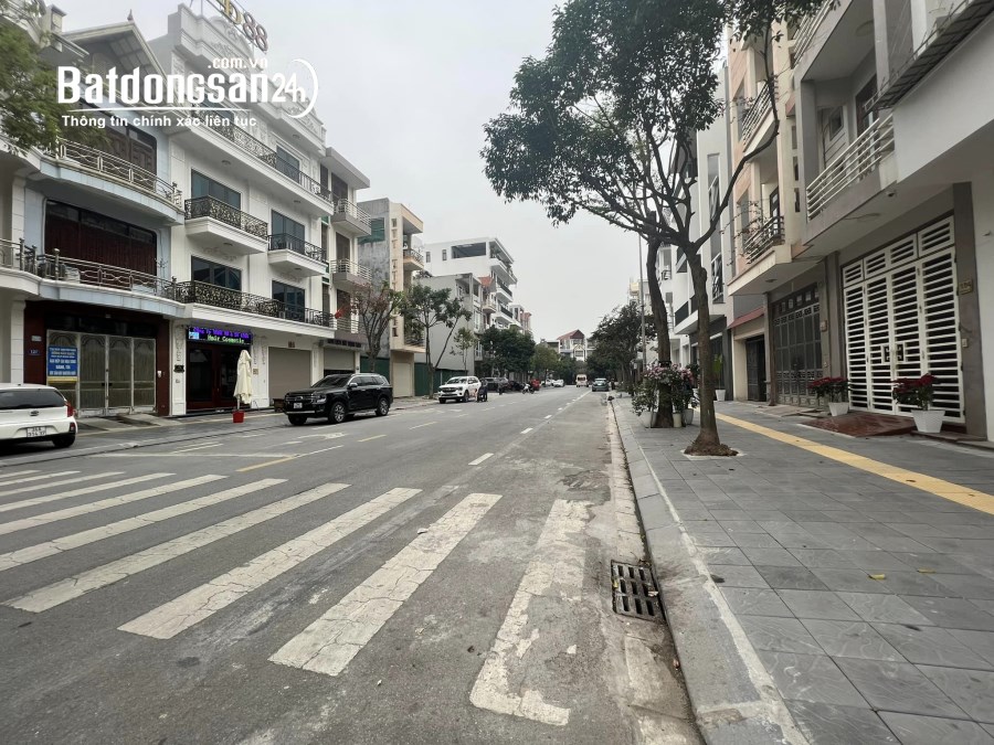 Bán đất mặt phố Bạch Năng Thi, Đông Nam Cường, TP HD, 72m2, mt 4m, hướng nam, đường 2