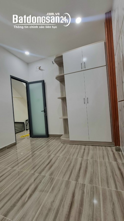 Nhà đẹp lung linh DT(4.6x11) 2 tấm đường Phạm Văn Chí P3 Q6 