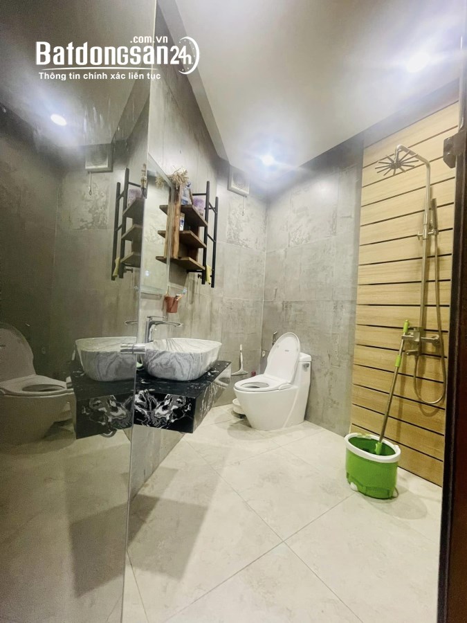 Cần bán mặt tiền đường hoa Phường 7 Quận Phú Nhuận giá 24,8 tỷ