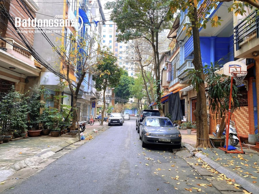PHÂN LÔ VỈA HÈ -NHIỀU NGƯỜI NƯỚC NGOÀI -  Ô TÔ TRÁNH DỪNG ĐỖ NGÀY ĐÊM - 19.9 tỷ