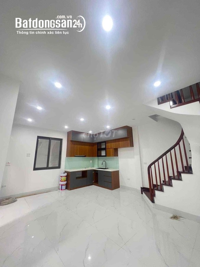BÁN NHÀ PHỐ ĐỊNH CÔNG, NHÀ MỚI, NGÕ NÔNG, 42M2 5T 4,2 TỶ