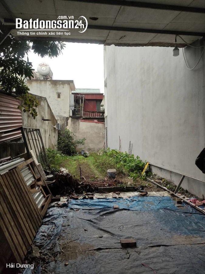 Bán đất ngõ phố Vũ Hựu, ph Thanh Bình, TP HD, 83.2m2, mt 4.24m, đường thông ô tô, chỉ