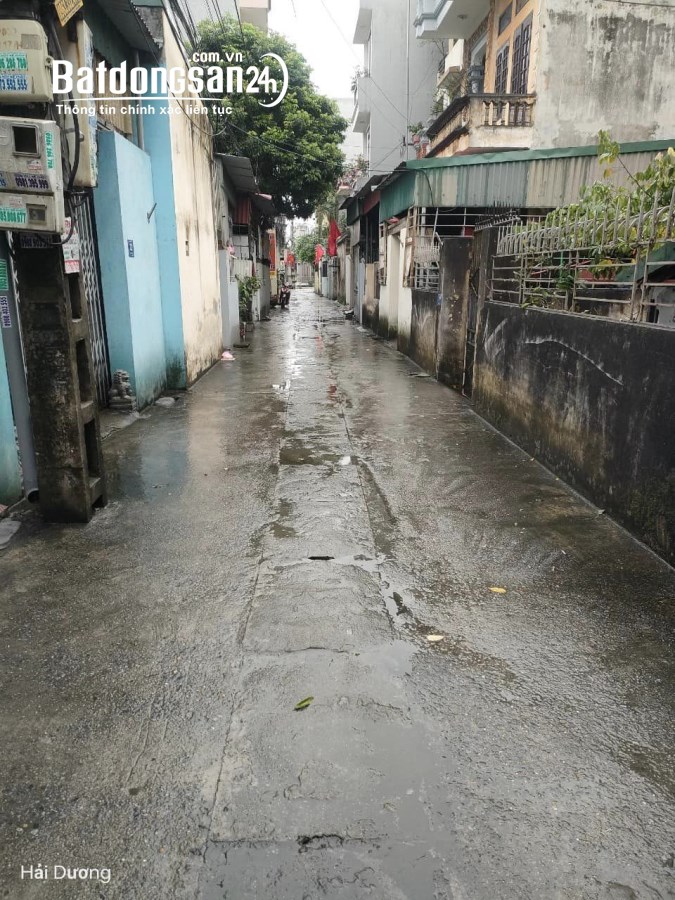 Bán đất ngõ phố Vũ Hựu, ph Thanh Bình, TP HD, 83.2m2, mt 4.24m, đường thông ô tô, chỉ