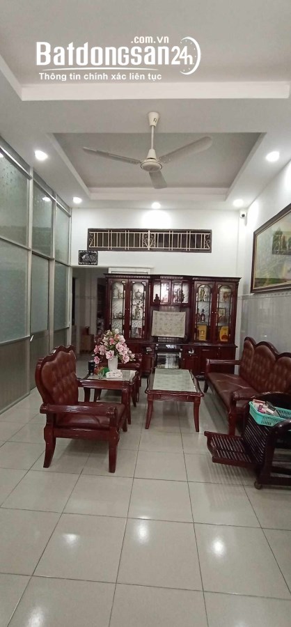 Bán nhà mặt tiền 1đời chủ  Lê Thị Hoa sát chợ Khiết Tâm 120m2(5x24) 2tầng 9.9tỷ