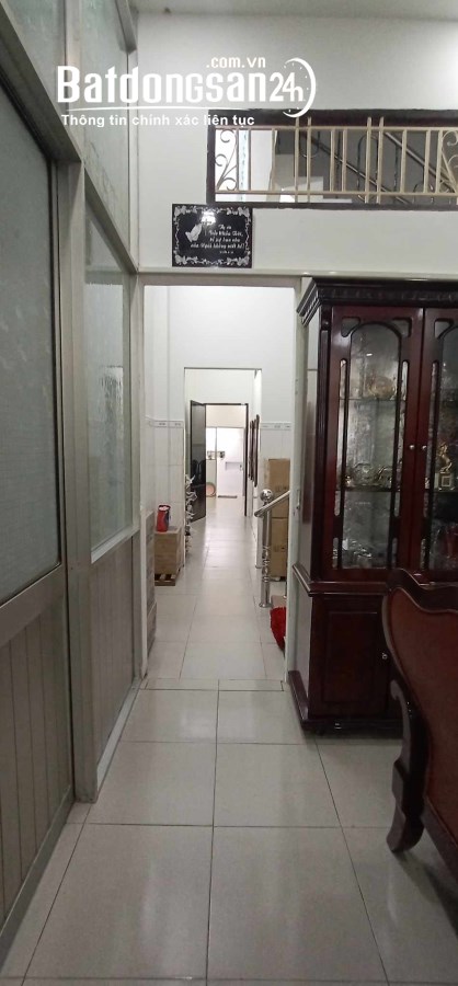 Bán nhà mặt tiền 1đời chủ  Lê Thị Hoa sát chợ Khiết Tâm 120m2(5x24) 2tầng 9.9tỷ