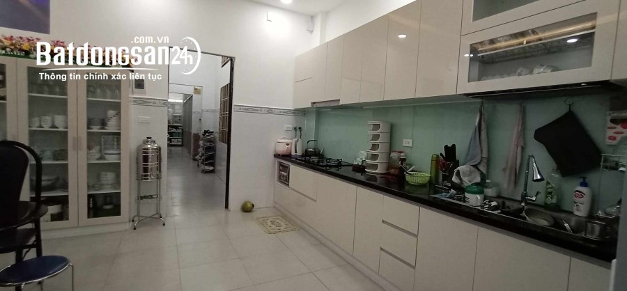 Bán nhà mặt tiền 1đời chủ  Lê Thị Hoa sát chợ Khiết Tâm 120m2(5x24) 2tầng 9.9tỷ