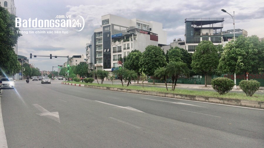 GẤP ! Bán Đất Ngõ 135 Bồ Đề, Hồng Tiến, 100m2, MT5m, Phân Lô, Ô Tô Thông, Kinh Doanh