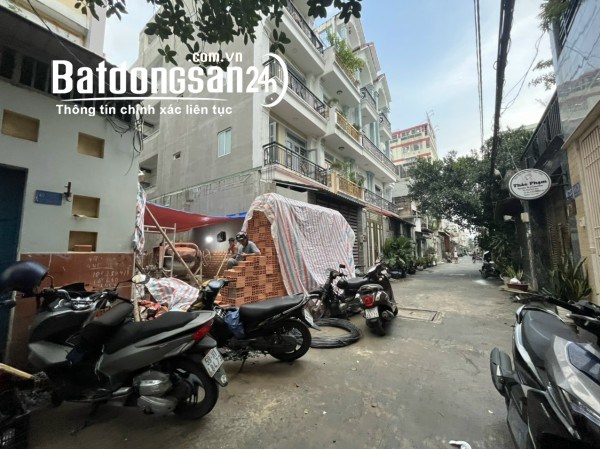 Nhà bán 2MT Phạm Văn Bạch, P12 5 x 18m, cấp 4 giá: 8 tỷ TL