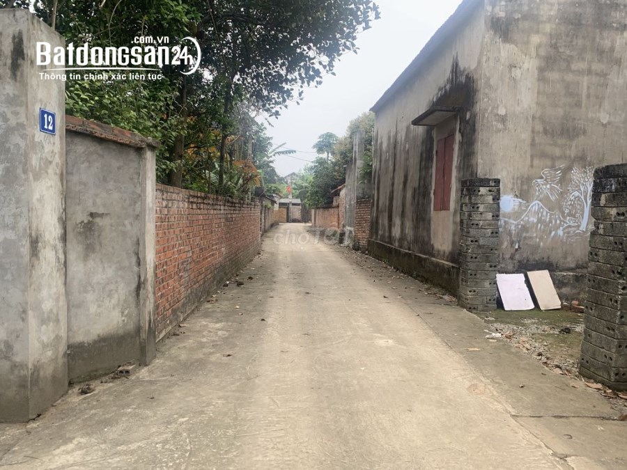 Chuyển về Hà Nội bán mảnh đất 76m2 đường ô tô cách ĐH FPT 2km giá mềm