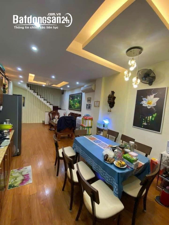 NHỈNH 5 TIỀN 56M2 X 4 TẦNG TRẦN HỮU TƯỚC_SÁT PHỐ_SÂN RIÊNG CỰC RỘNG.