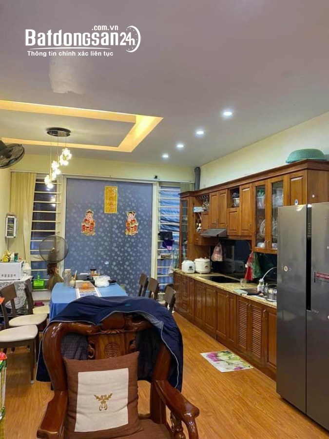 NHỈNH 5 TIỀN 56M2 X 4 TẦNG TRẦN HỮU TƯỚC_SÁT PHỐ_SÂN RIÊNG CỰC RỘNG.