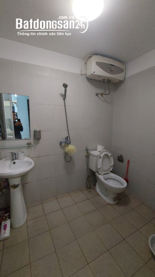 Cho thuê căn hộ chung cư Housinco Phùng Khoang, 96m, 3 phòng ngủ gần đủ đồ 12 triệu